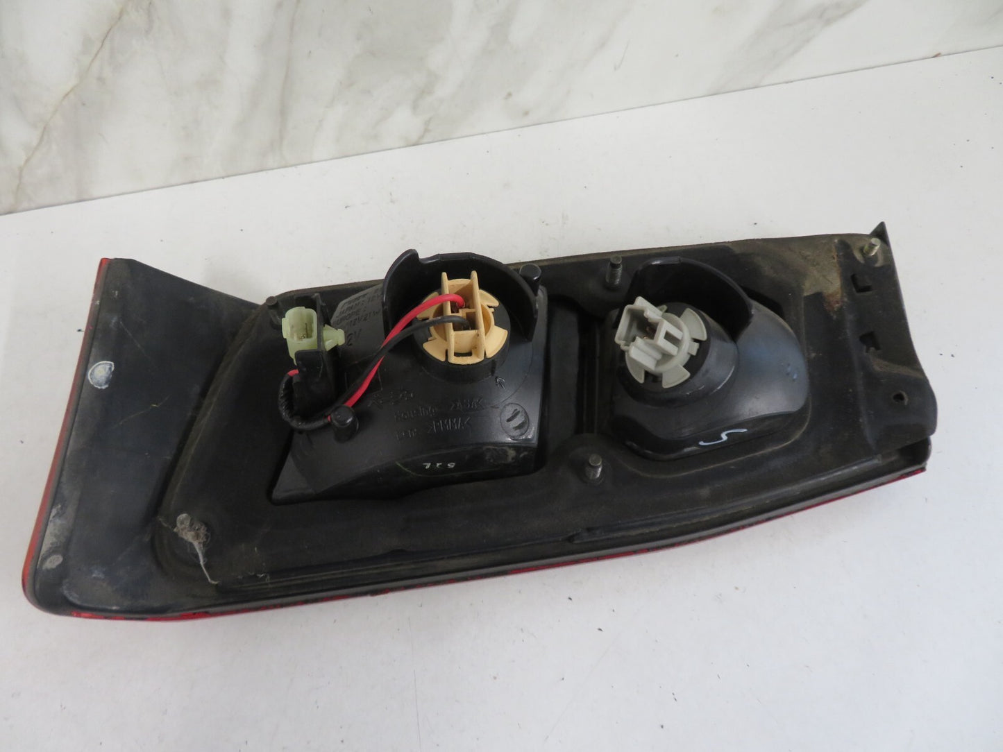 MITSUBISHI GALANT NS REAR TAIL LIGHT 226-87201 1996-2004 MIX-1710-5