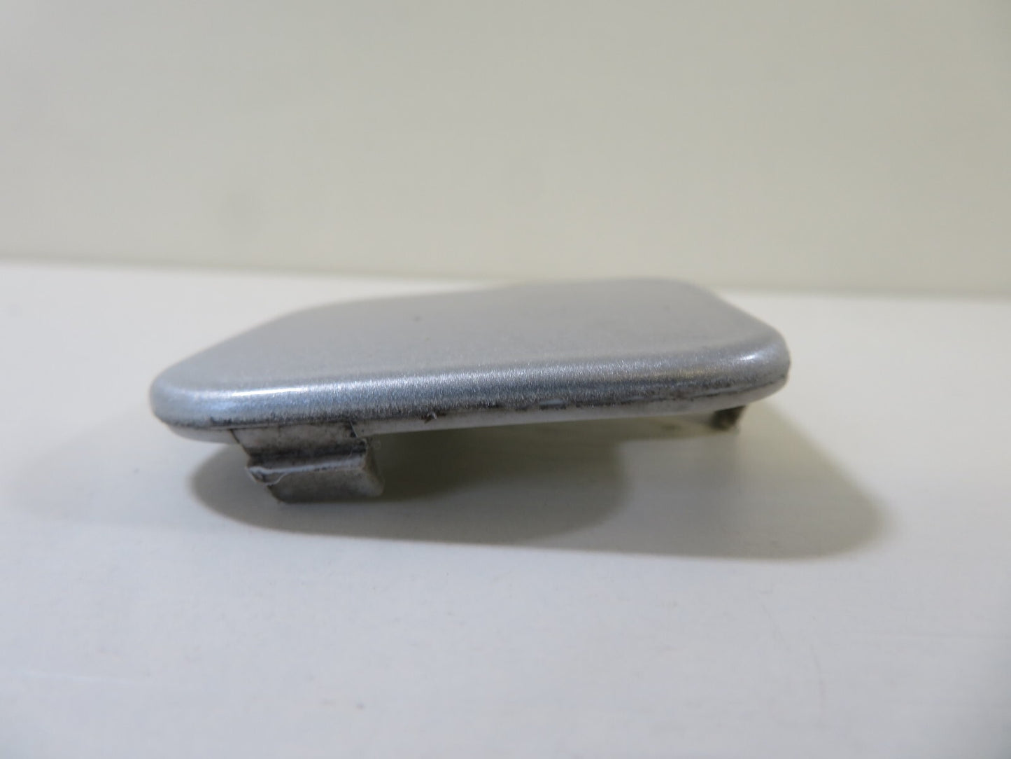 FORD FOCUS MK2 REAR BUMPER TOW EYE COVER 8M52-N17922-AA K2004-2011 1744-19