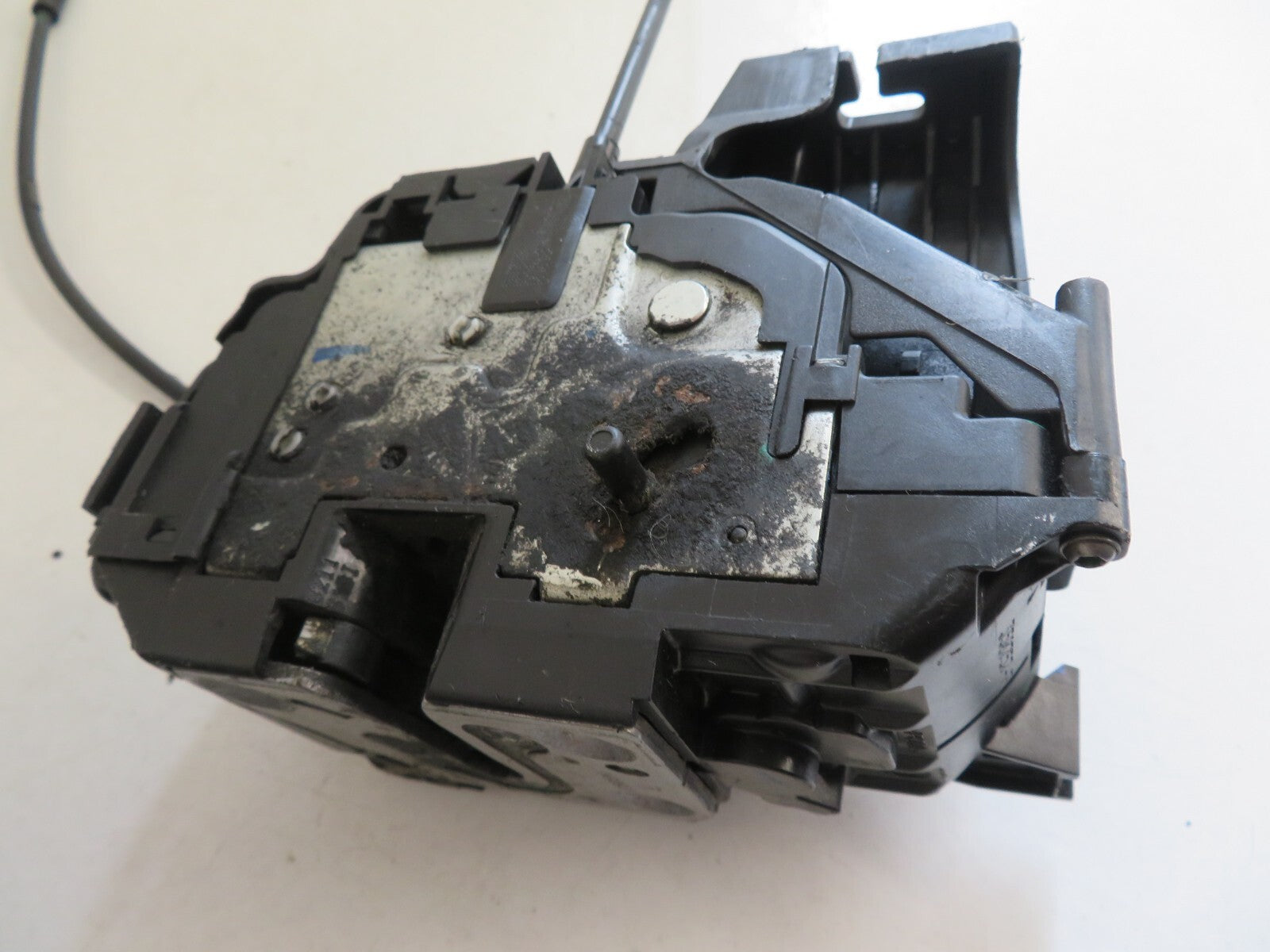 RENAULT CLIO MK3 NSR DOOR LOCK CATCH 5DR 2005-2008 MIX1136-6