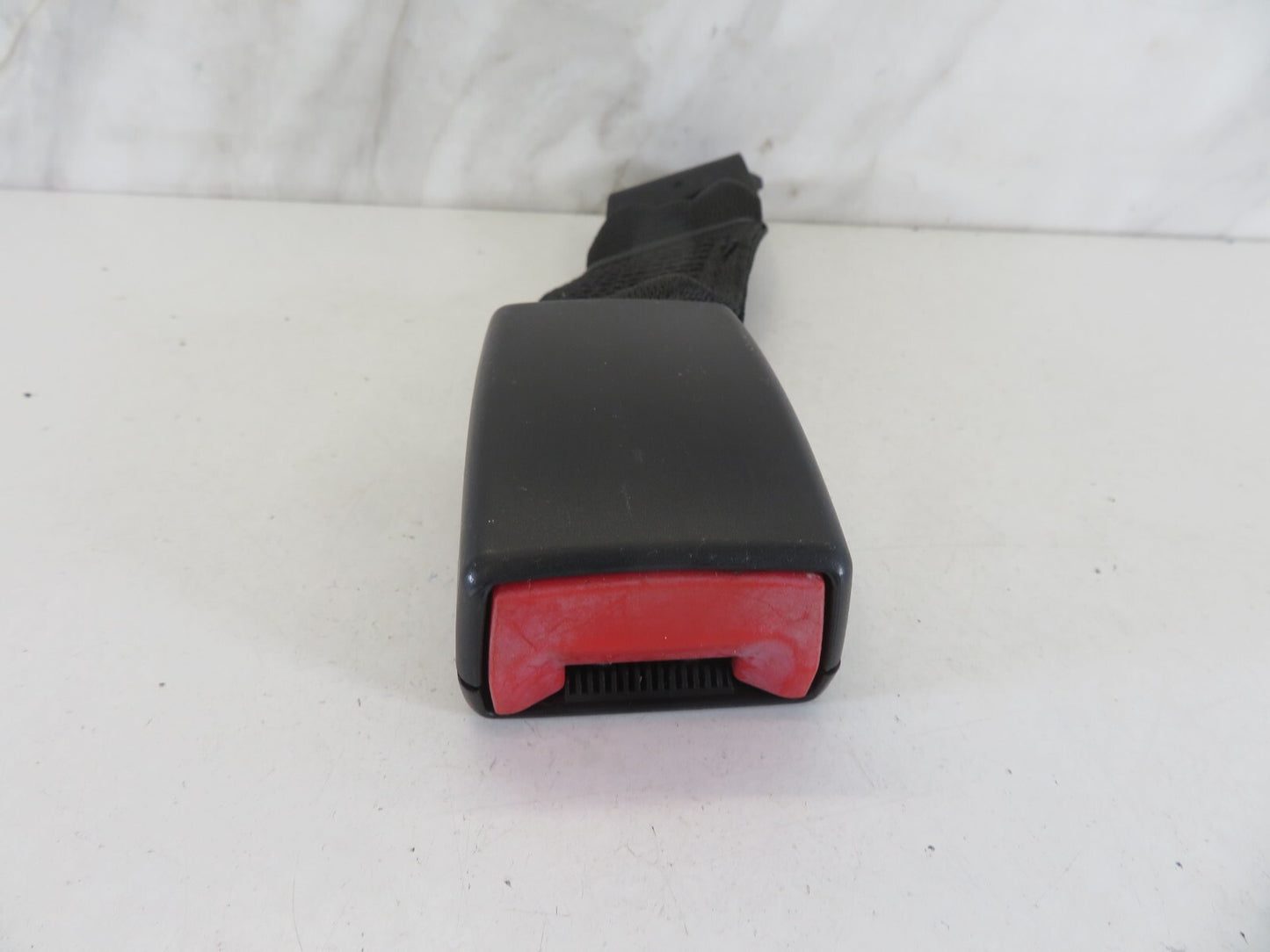 BMW 1 SERIES E88 REAR SEAT BELT BUCKLE 6038539 2007-2013 A1119-11