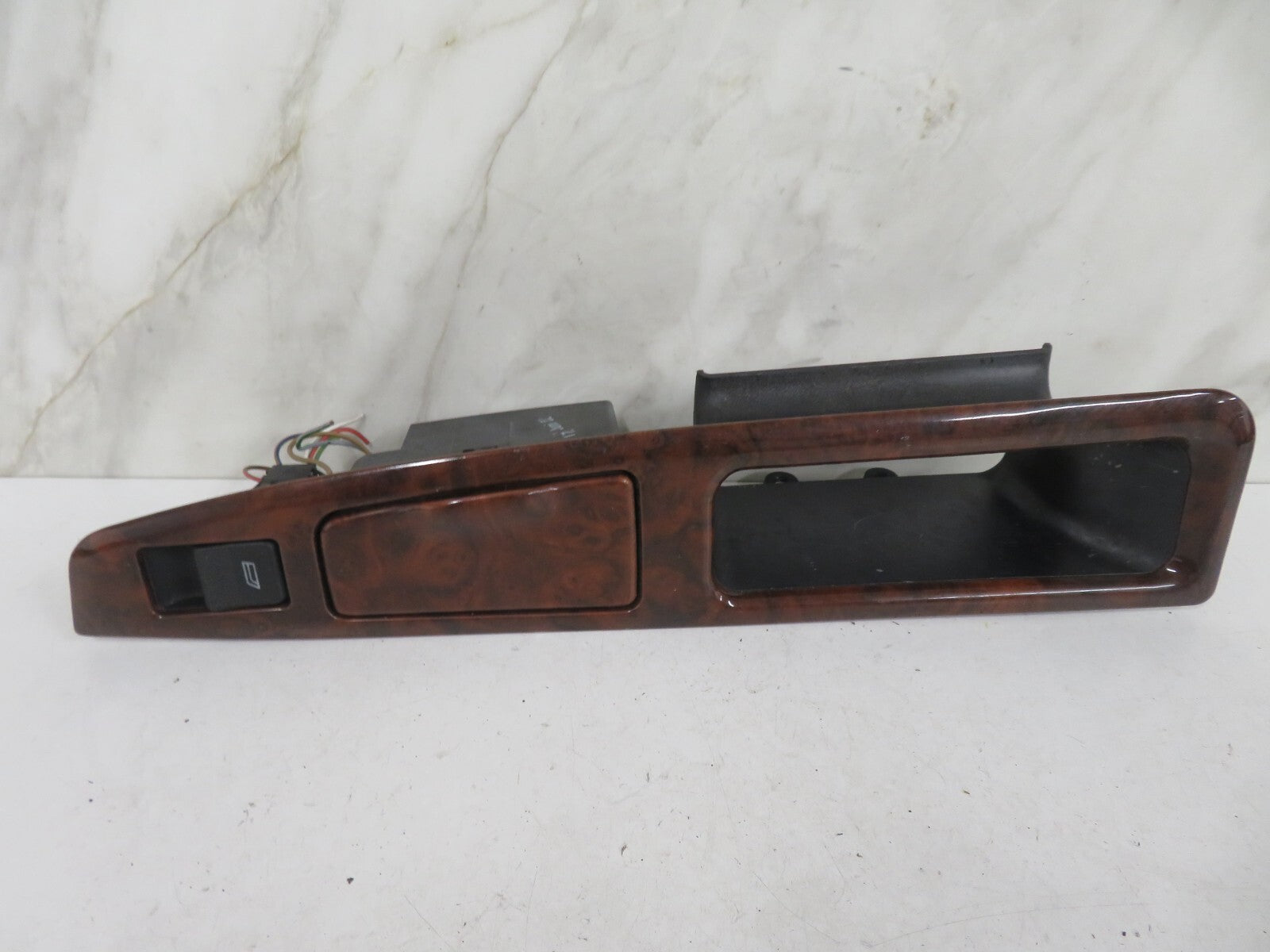 AUDI A8 D2 NSR DOOR WINDOW SWITCH HANDLE TRIM 1998-2002 A1652-17