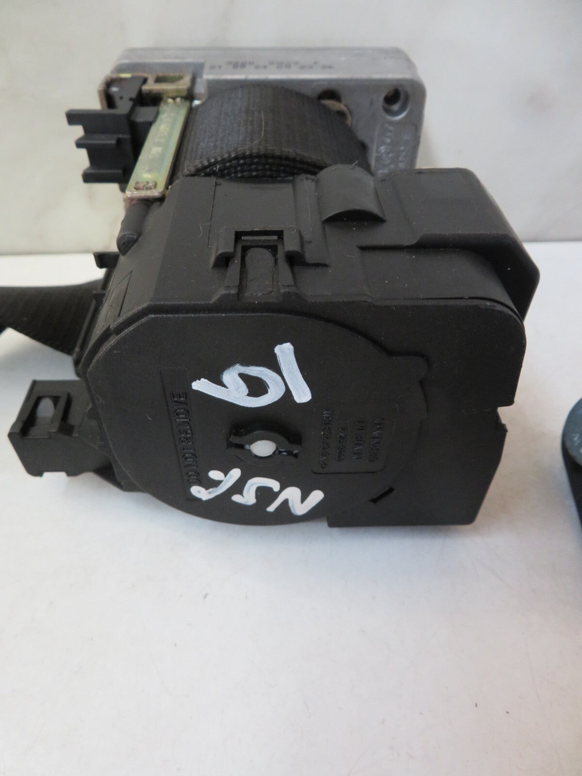 MERCEDES S CLASS W220 NSF SEAT BELT 33005929F 1998-2005 A1415-6