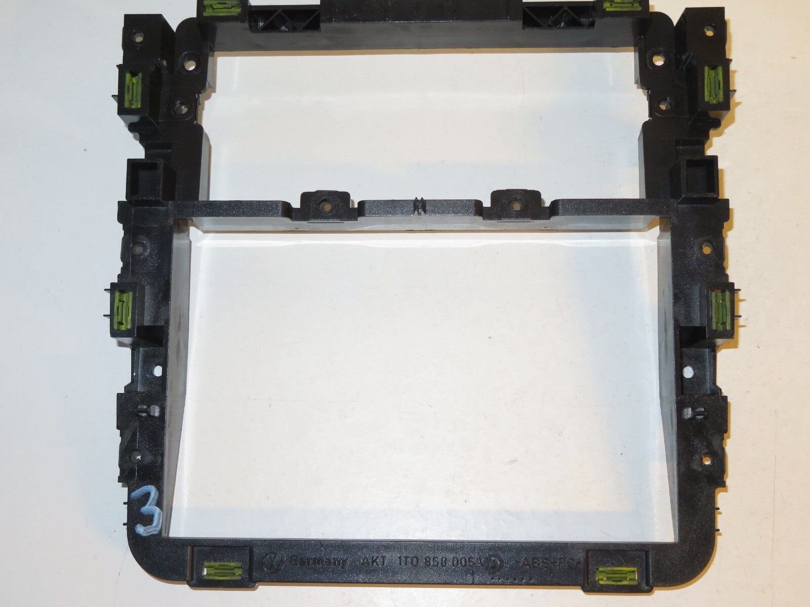 VOLKSWAGEN VW TOURAN RADIO CD HEAD UNIT BRACKET 1T0858005A 2003-2010 1452-3