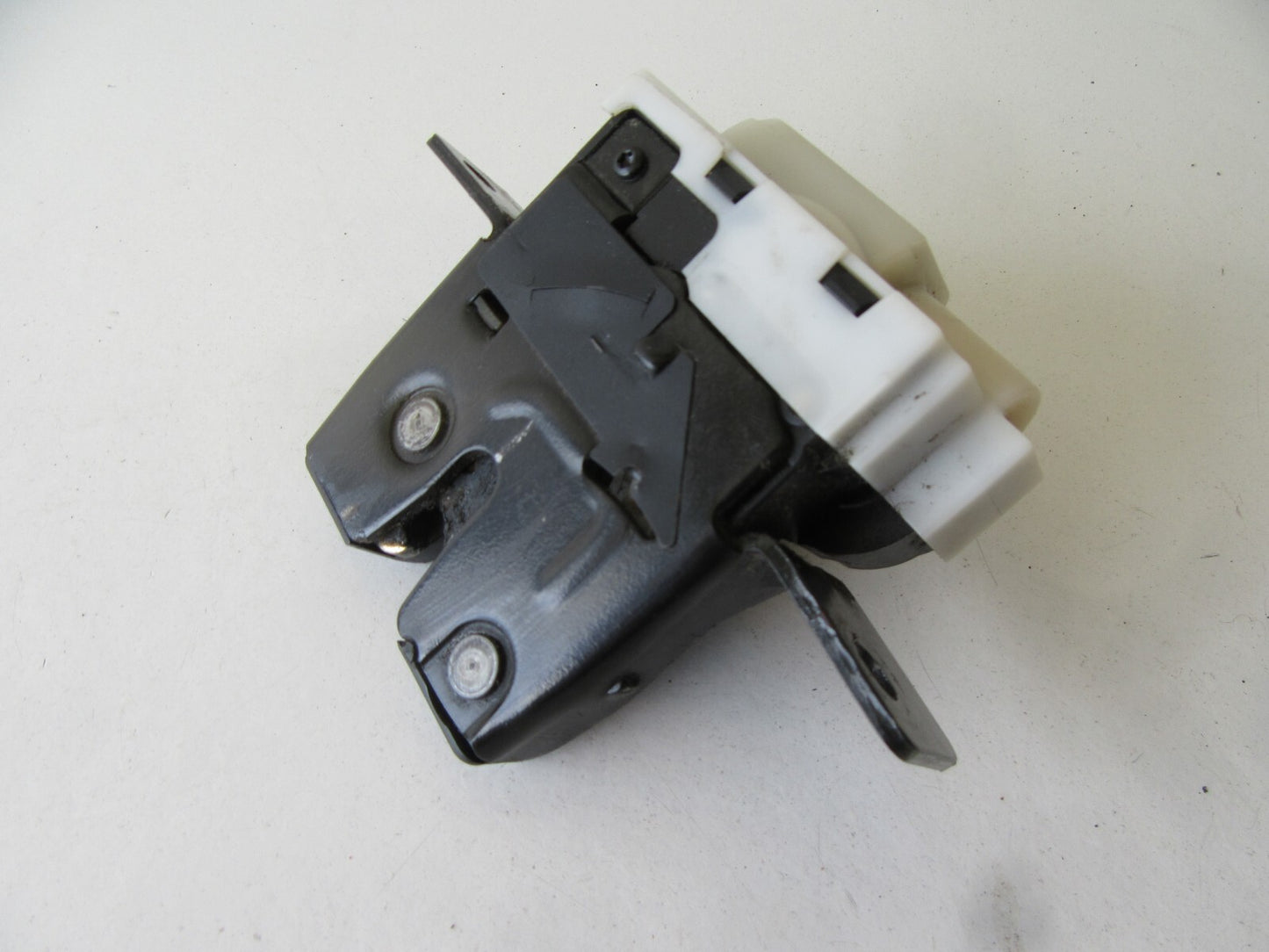 RENAULT SCENIC MK2 TAILGATE BOOT LOCK CATCH 2002-2009 AMS1150