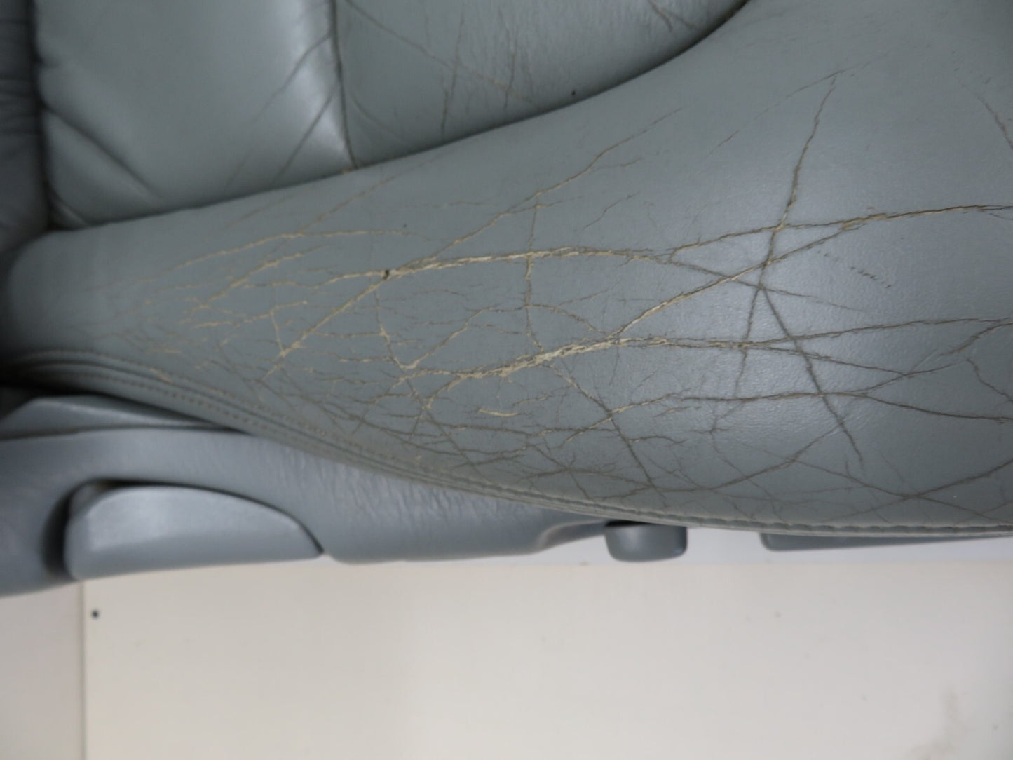 TOYOTA LEXUS SOARER SC400 FRONT GREY LEATHER SEATS PAIR (SEE PHOTOS)  1991-1999