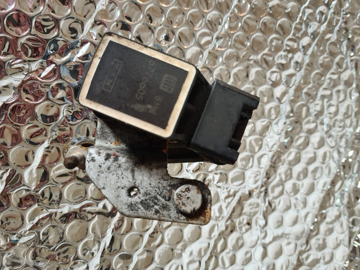 BMW E60 5 SERIES REAR XENON LEVEL SENSOR 6776605 2004-2007 AS33 SA