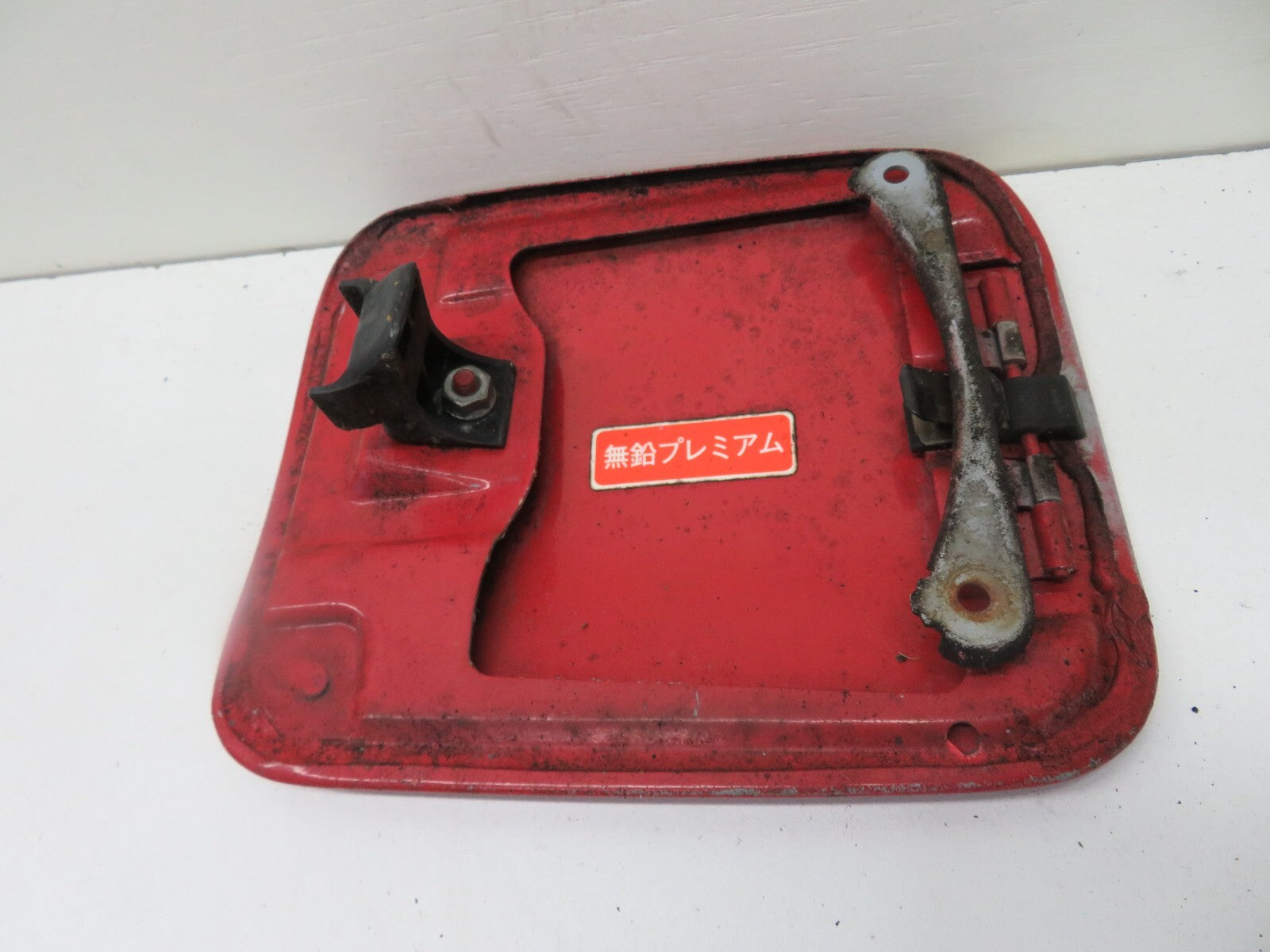 TOYOTA MR2 MK2 SW20 FUEL FLAP COVER 1990-1999 REF4160