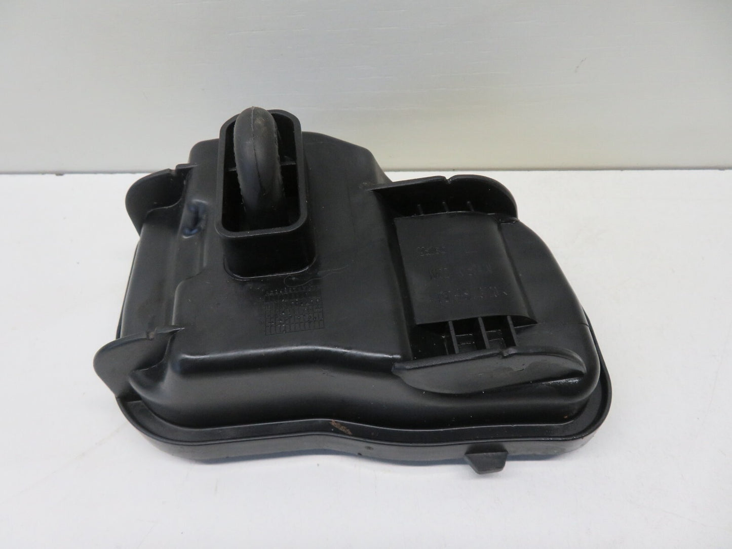 PORSCHE CAYENNE 955 NS PASSENGER HEADLIGHT BULB COVER TRIM  2003-2006 1804-4