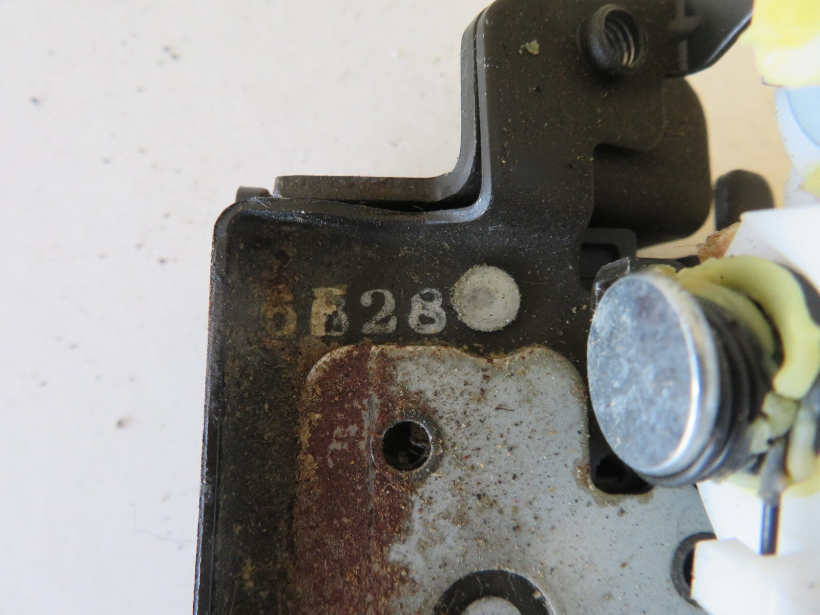 MAZDA 5 TAILGATE LOCK CATCH 2005-2010 AMS1547