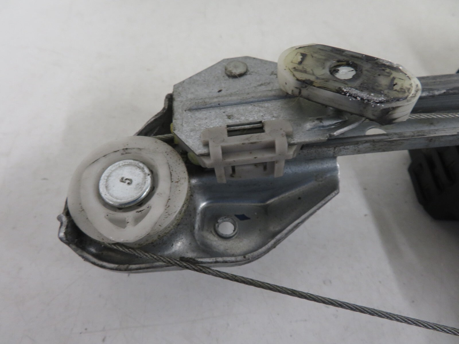 VAUXHALL ASTRA H OSR WINDOW REGULATOR 13100424 2004-2011 MIX1417-8