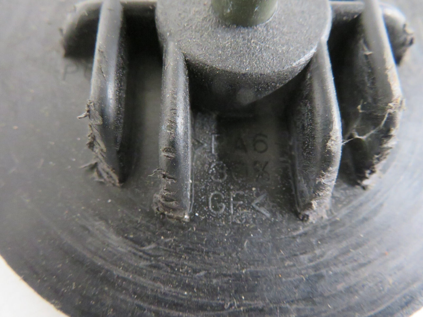 ROVER CITY ROVER SPARE WHEEL CLAMP 2003-2005 1642-13