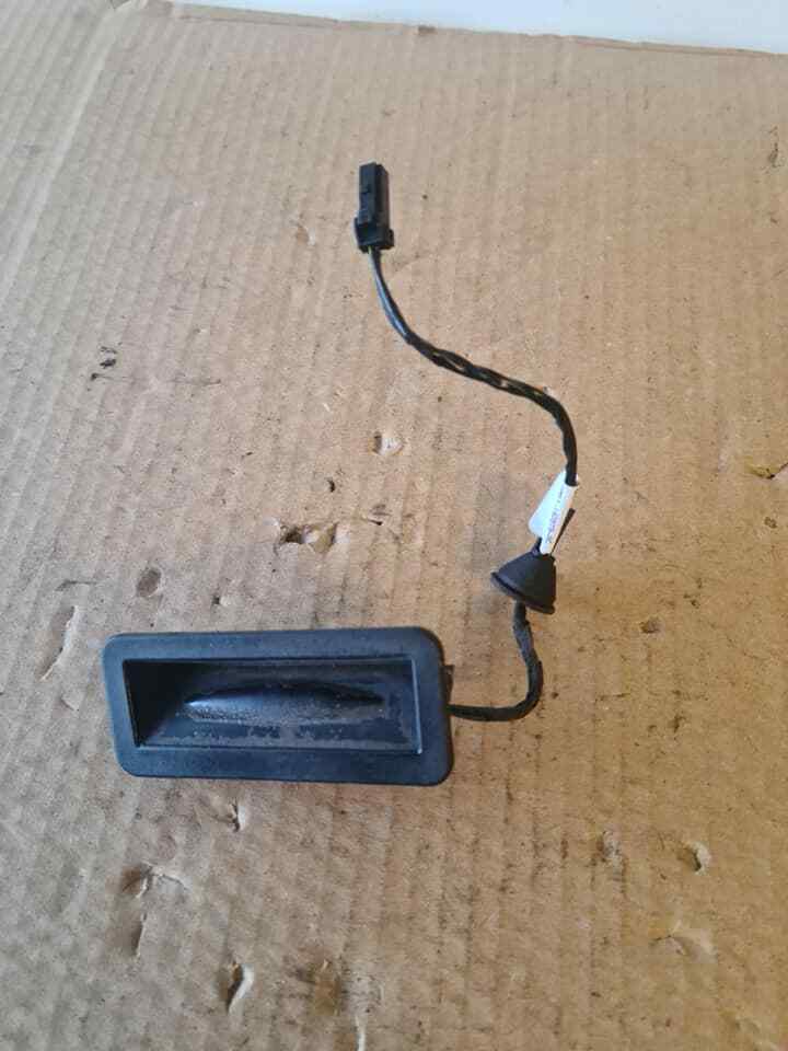 FORD FOCUS MK2 REAR BOOT RELEASE BUTTON 2004-2007