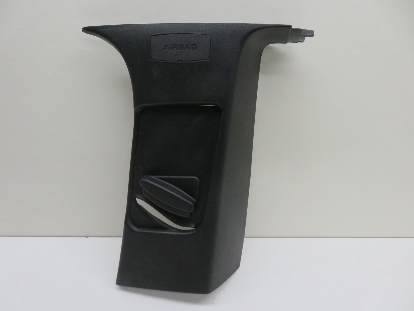 FORD FOCUS MK2 ST225 OS DRIVER B PILLAR TRIM 4M51-B24582-A 2006-2010 1654-2