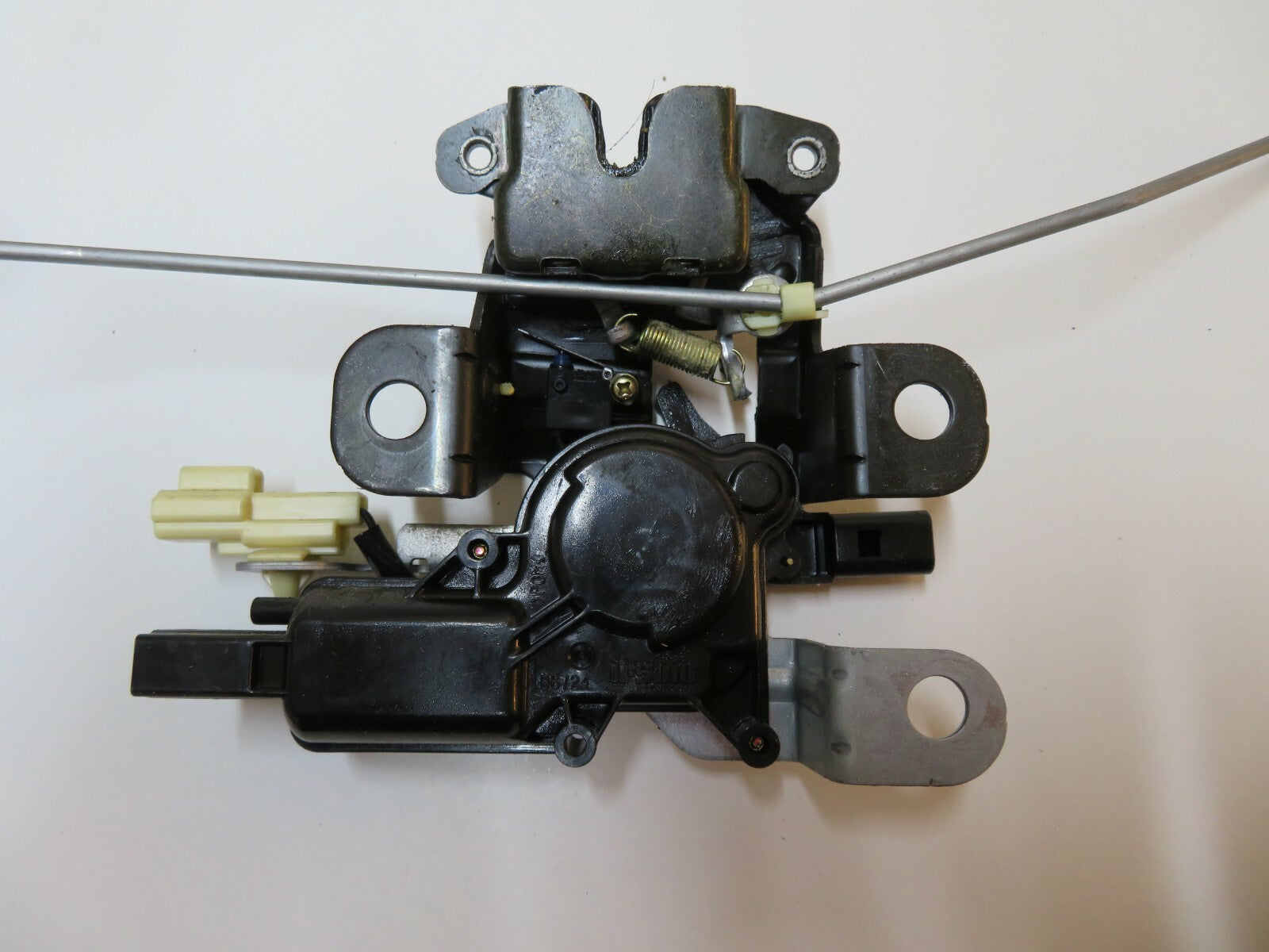 MAZDA RX8 RX-8 TAILGATE BOOT LOCK LATCH 2003-2008 KF56 SA