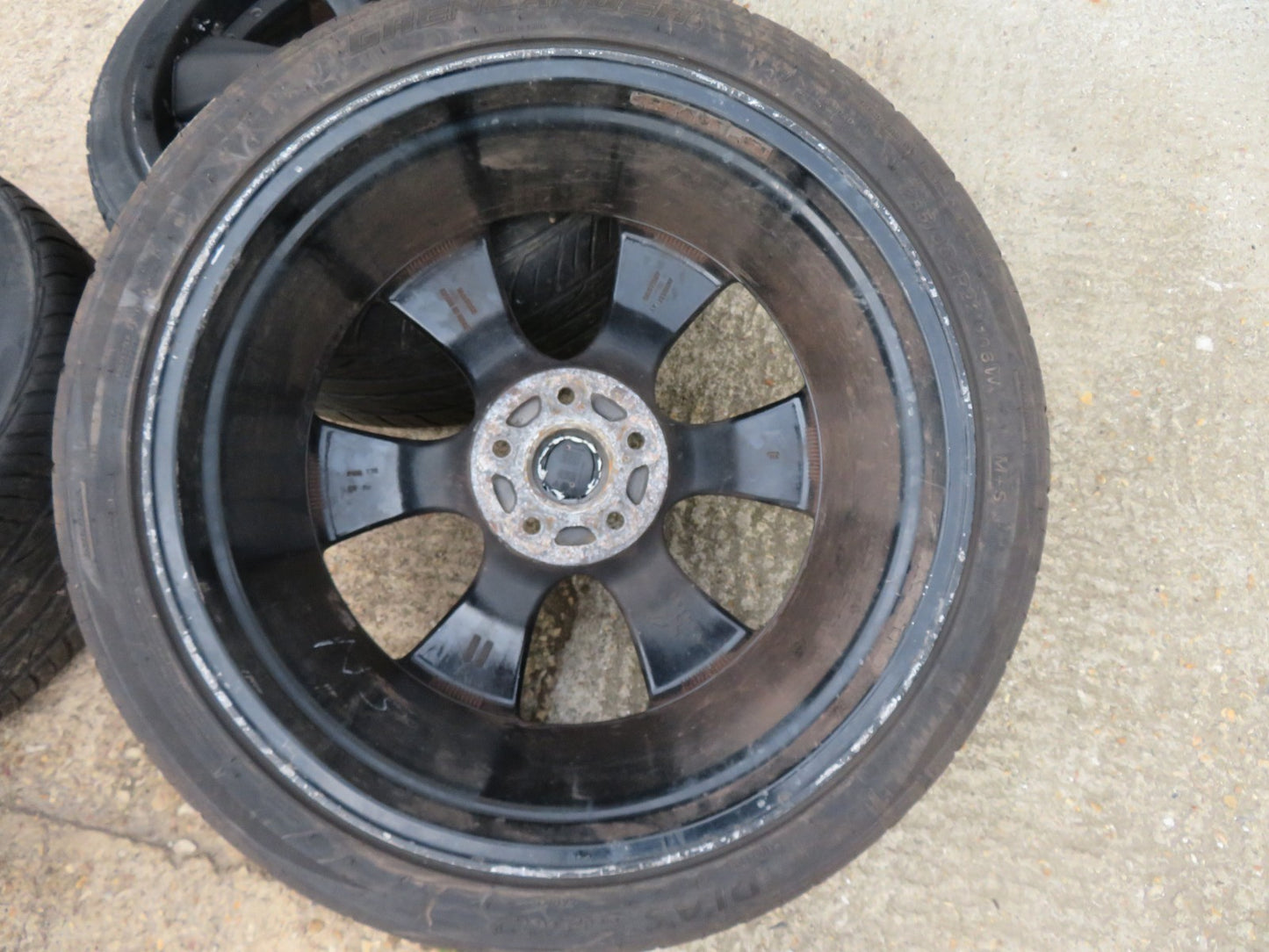 VEMIRI ARNAGE 22" ALLOY WHEELS WITH TYRES (SEE PHOTOS, NEED REFURB) 5 X 130 PCD