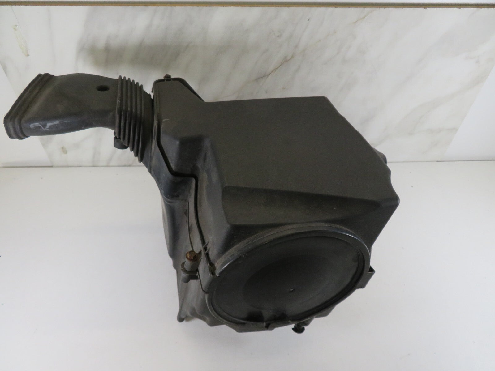 FORD FOCUS CC 2.0TDCI STOCK AIR BOX 2006-2010