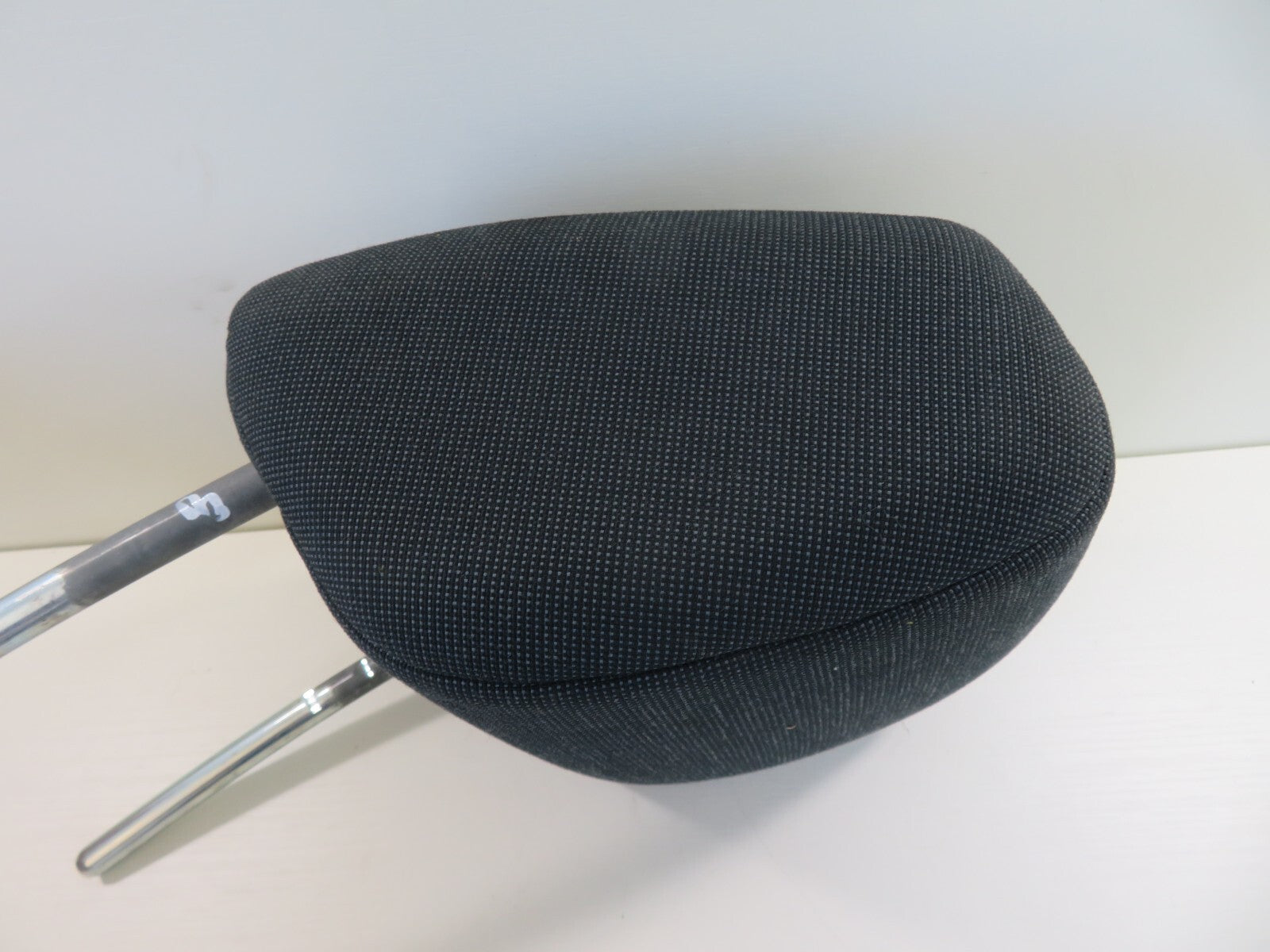 FORD FIESTA MK7 FRONT CLOTH HEAD REST 2009-2012 1351-8