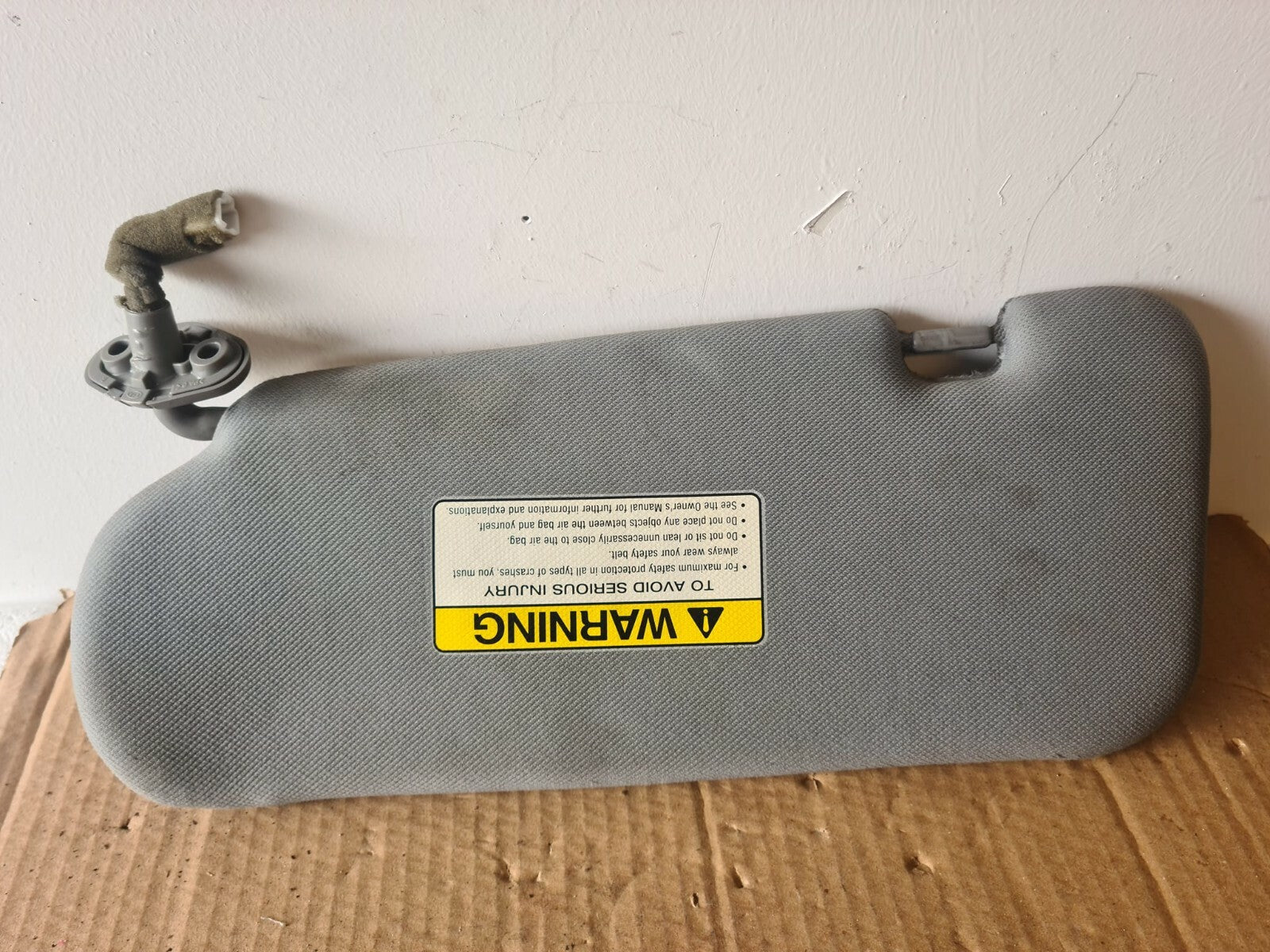 KIA SORENTO OS DRIVER SUN VISOR 2002-2009 A54