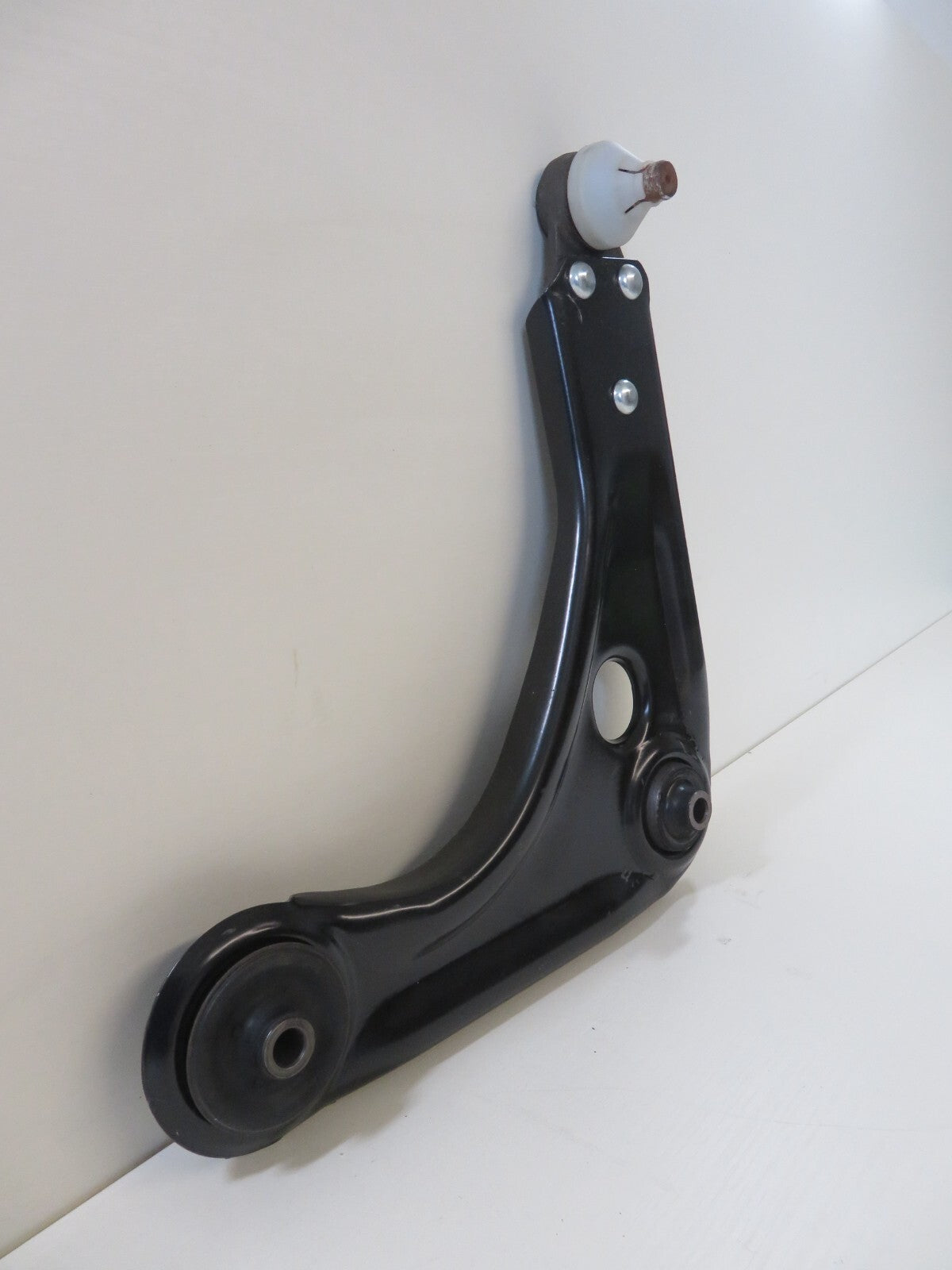 NS PASSENGER FRONT LOWER CONTROL ARM FOR FORD KA MK1 1997-2008 BSJ1899S