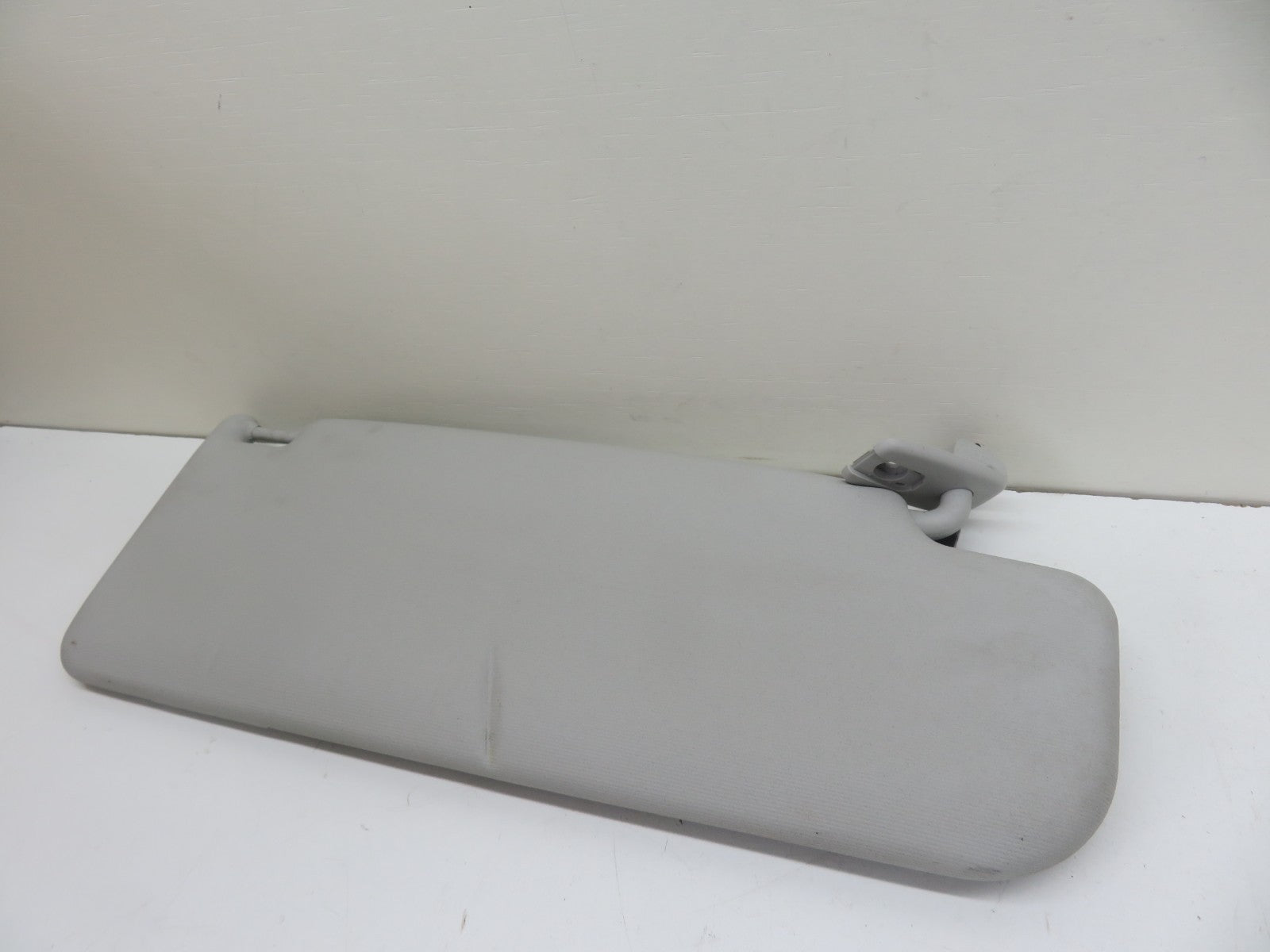 VW GOLF MK6 NS PASSENGER SUN VISOR 2009-2013 REF-1