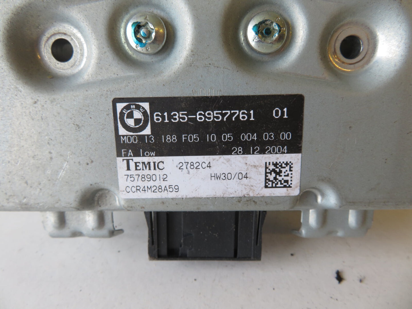 BMW 5 SERIES E60 DOOR CONTROL MODULE ECU 6957761 2004-2007 AMS124-1 SA