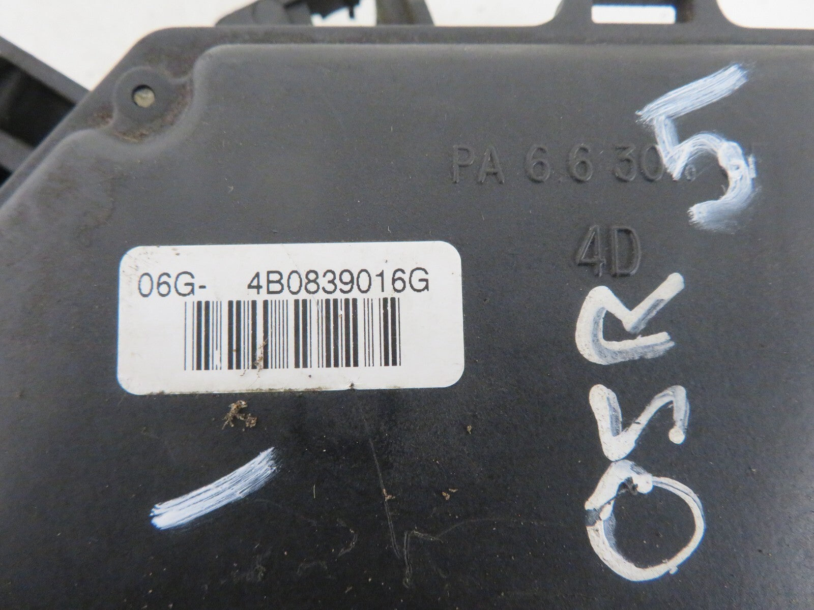 AUDI A6 ALL ROAD 1998-2003 OSR REAR DOOR LOCK CATCH 4B0839016G MIX1411-5