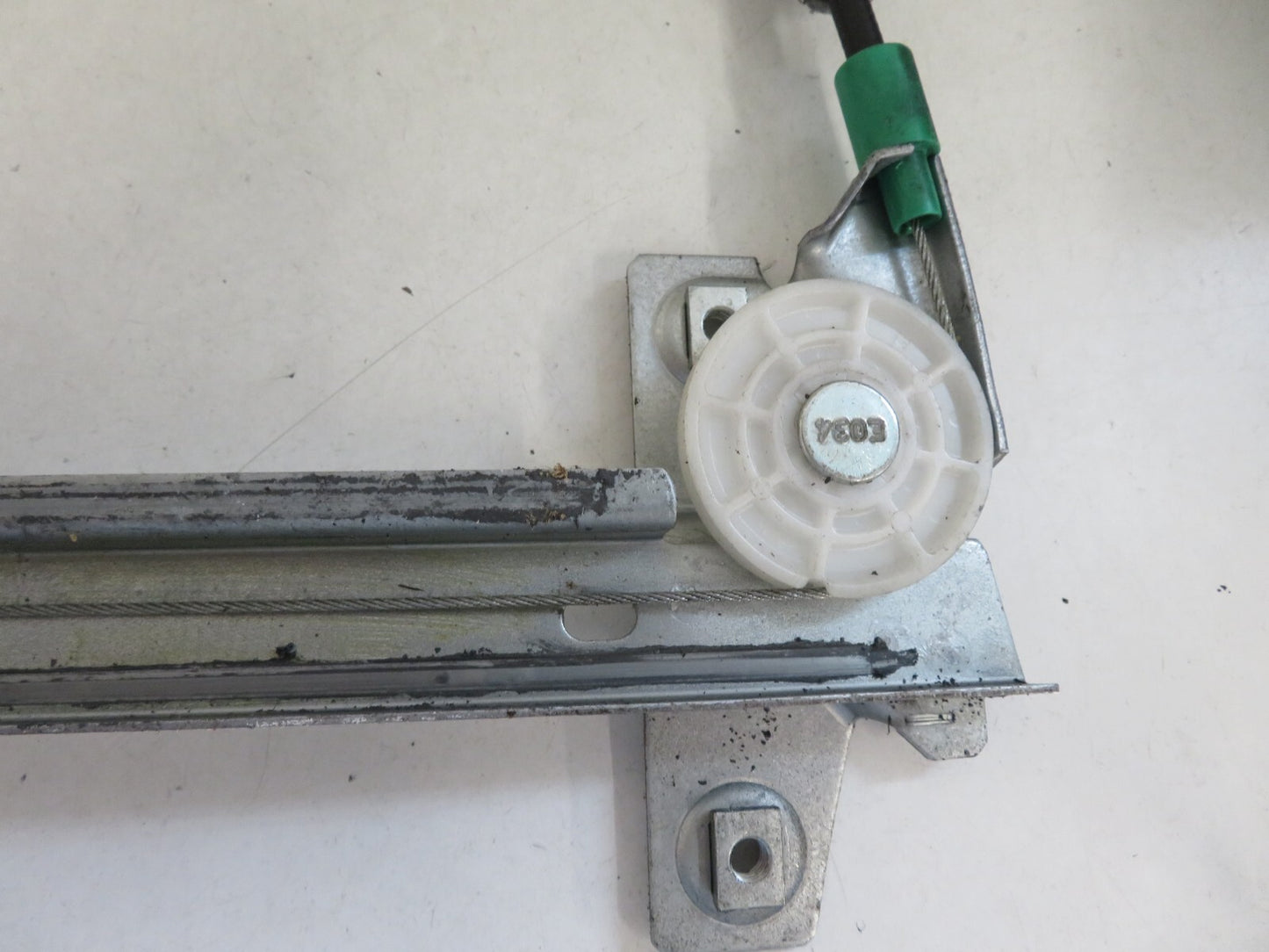 VOLVO V40 NSR PASSENGER REAR WINDOW REGULATOR 1995-2004 AMS-11