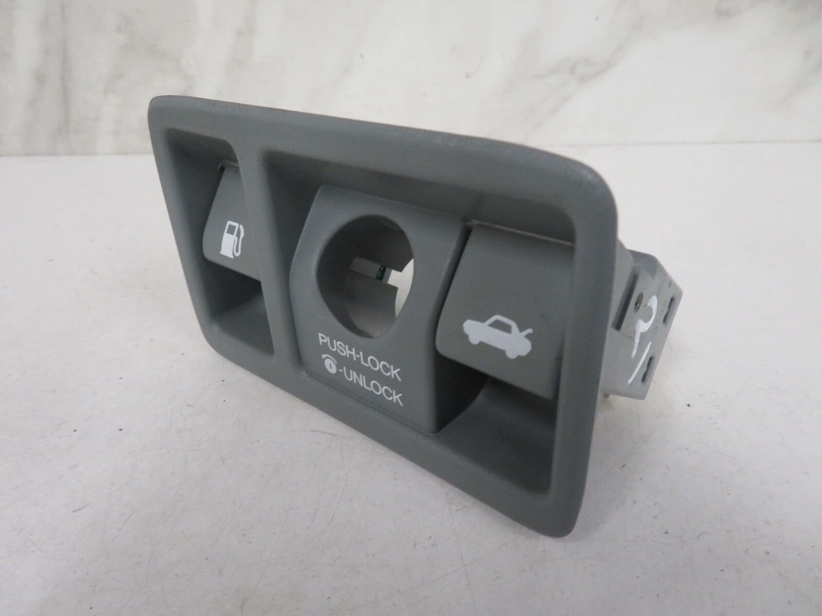 TOYOTA LEXUS SOARER BOOT SWITCH FUEL FLAP RELEASE 1991-2000 1424-21