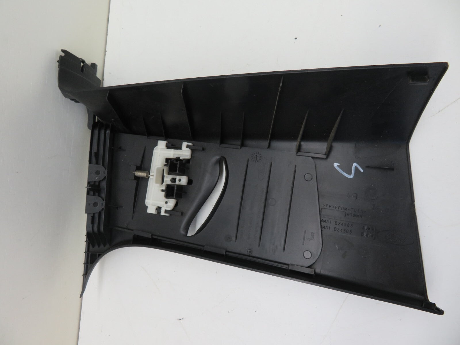 FORD FOCUS ST 225 NS PASSENGER B PILLAR TRIM 4M51-B24583-A 2006-2010 1232-5