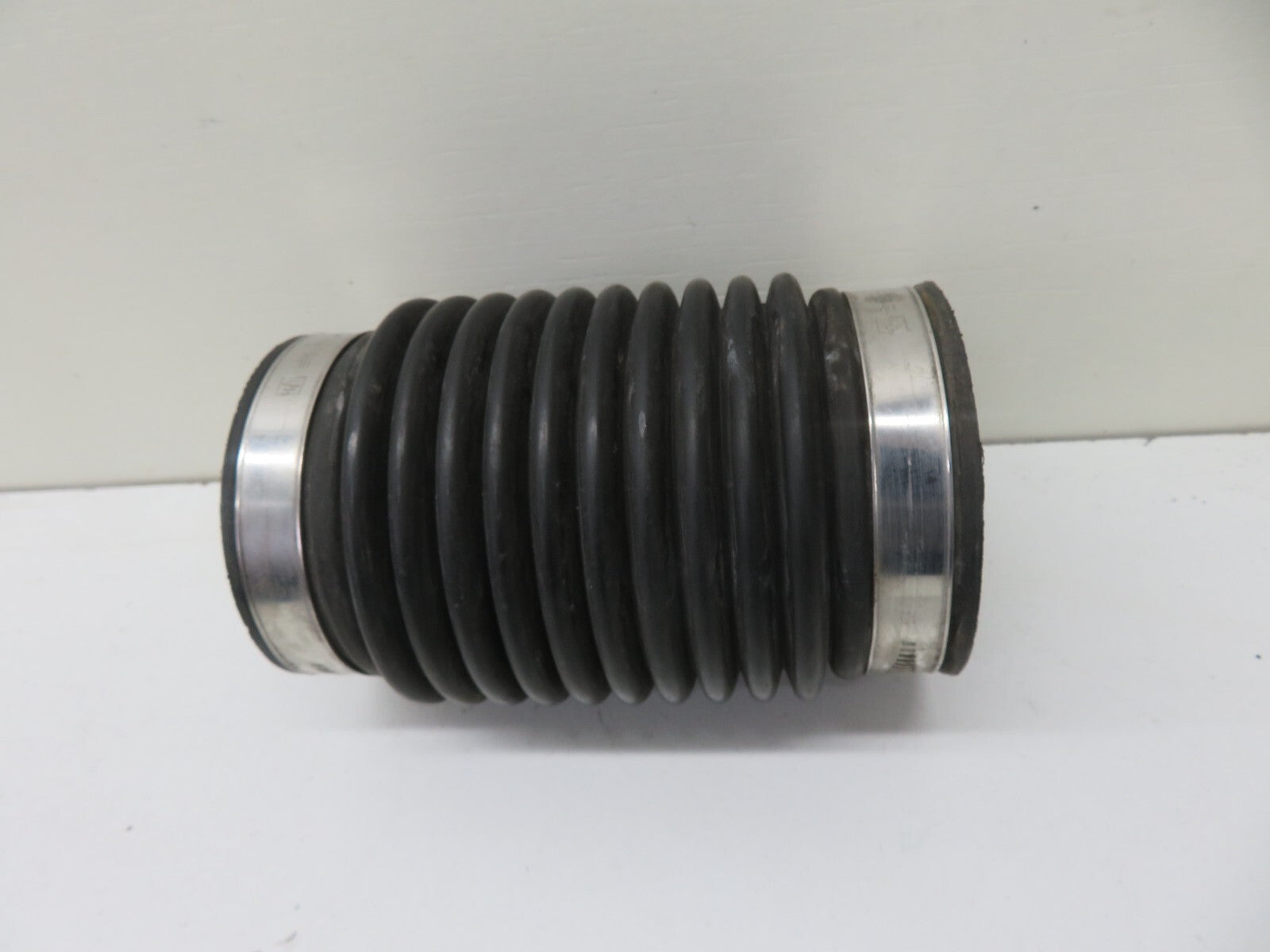 PORSCHE CAYENNE 955 V8 AIR INTAKE PIPE 2003-2006 1718-16