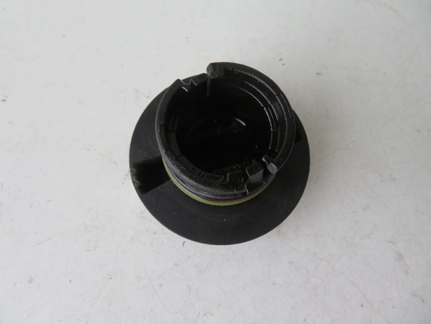 FORD FIESTA MK7 1.4 ENGINE OIL FILLER CAP 2009-2012 AMS1209-18