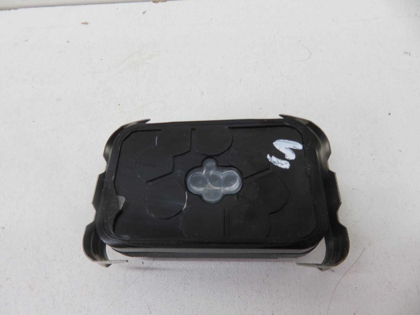 VAUXHALL ASTRA MK5 WINDSCREEN RAIN SENSOR 13107803 2004-2010 1049-5