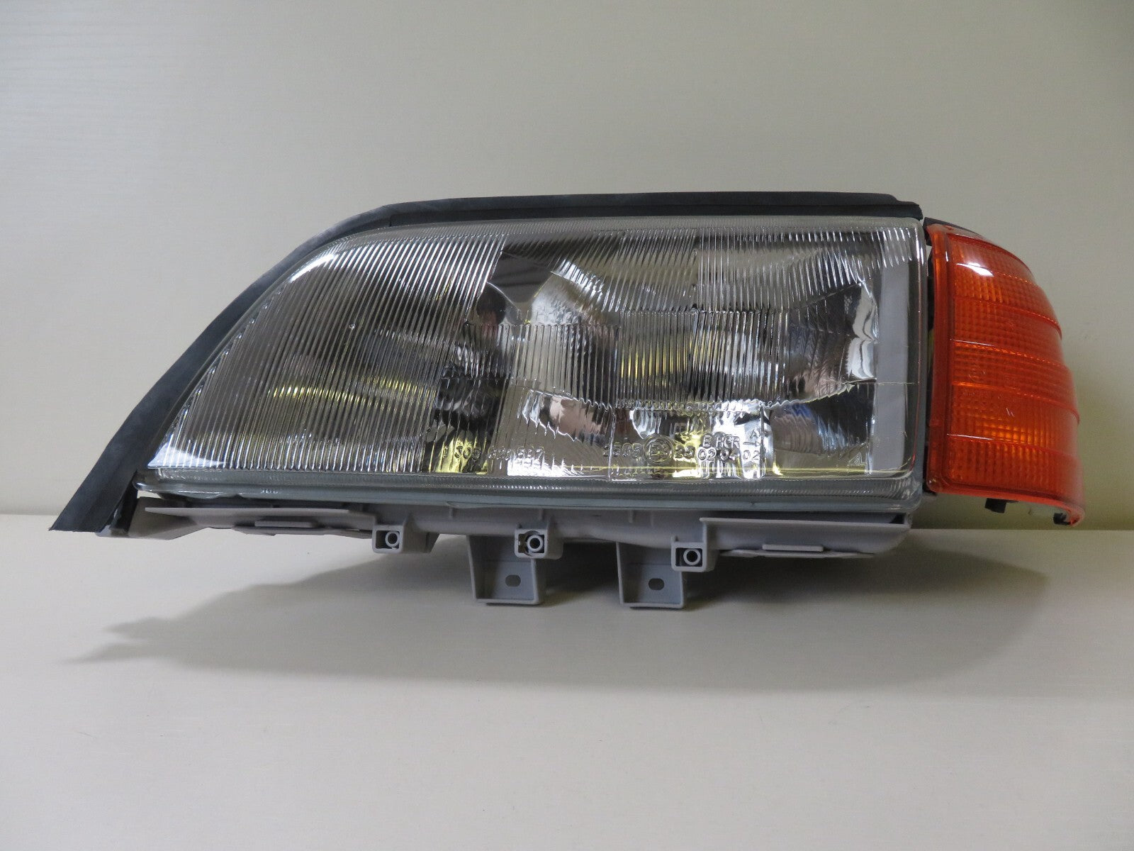 NS PASSENGER LH BOSCH HEADLIGHT 0301036201 FOR MERCEDES C CLASS 1993-2000 #RMS