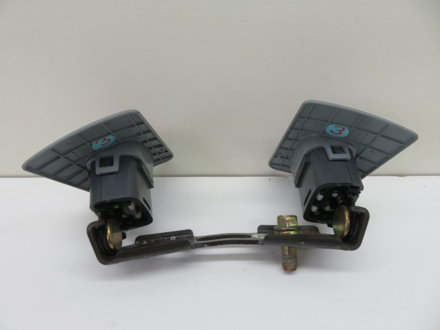 TOYOTA LEXUS SOARER SC400 REAR SEAT BELT BUCKLES 1991-1999 1551-10