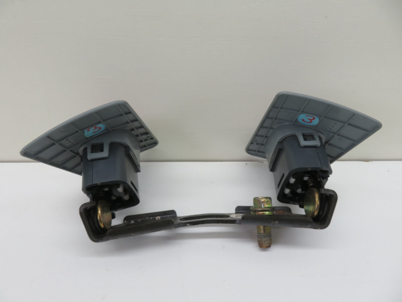 TOYOTA LEXUS SOARER SC400 REAR SEAT BELT BUCKLES 1991-1999 1551-10