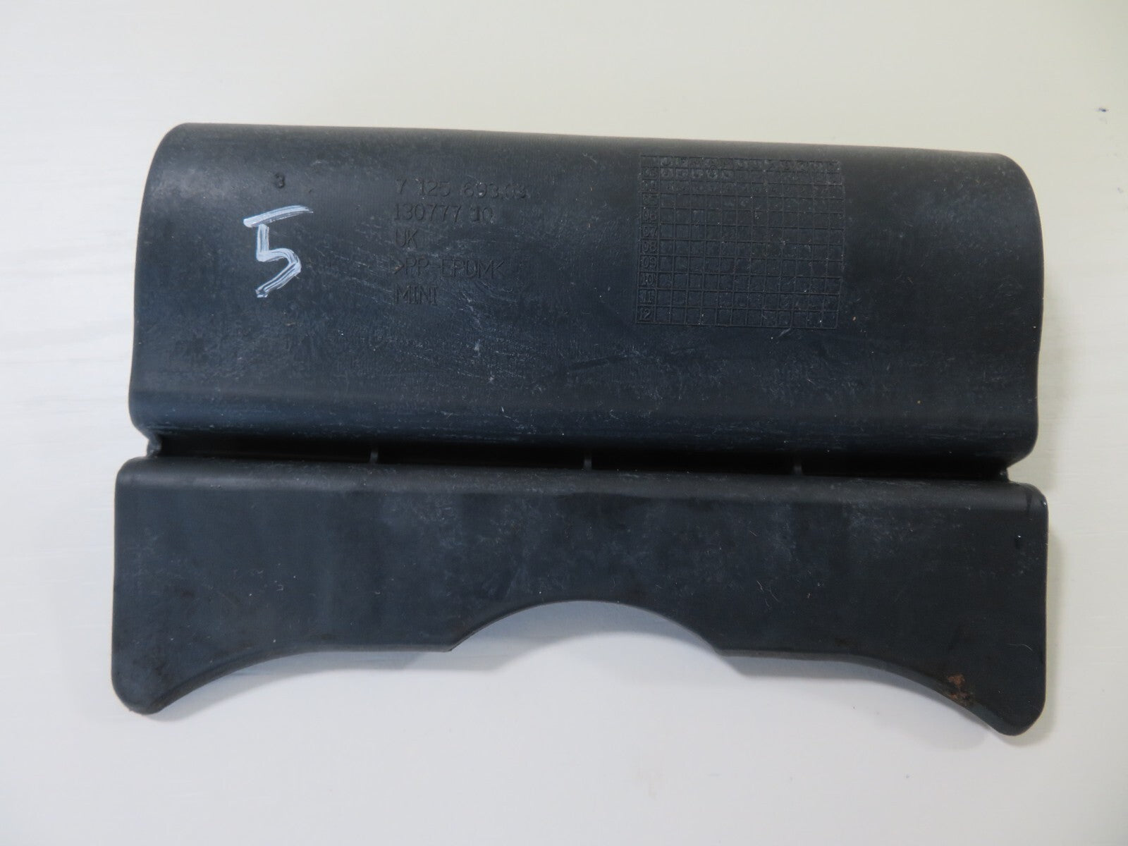 BMW MINI COOPER R50 R52 R53 RUBBER INSERT TRAY 7125693 2001-2006 1325-5