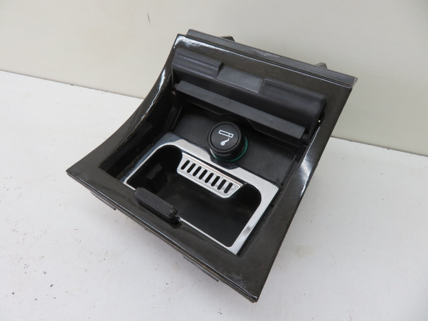 JAGUAR XJR INTERIOR CENTER ASHTRAY 12V SOCKET 1994-2001 1800-6