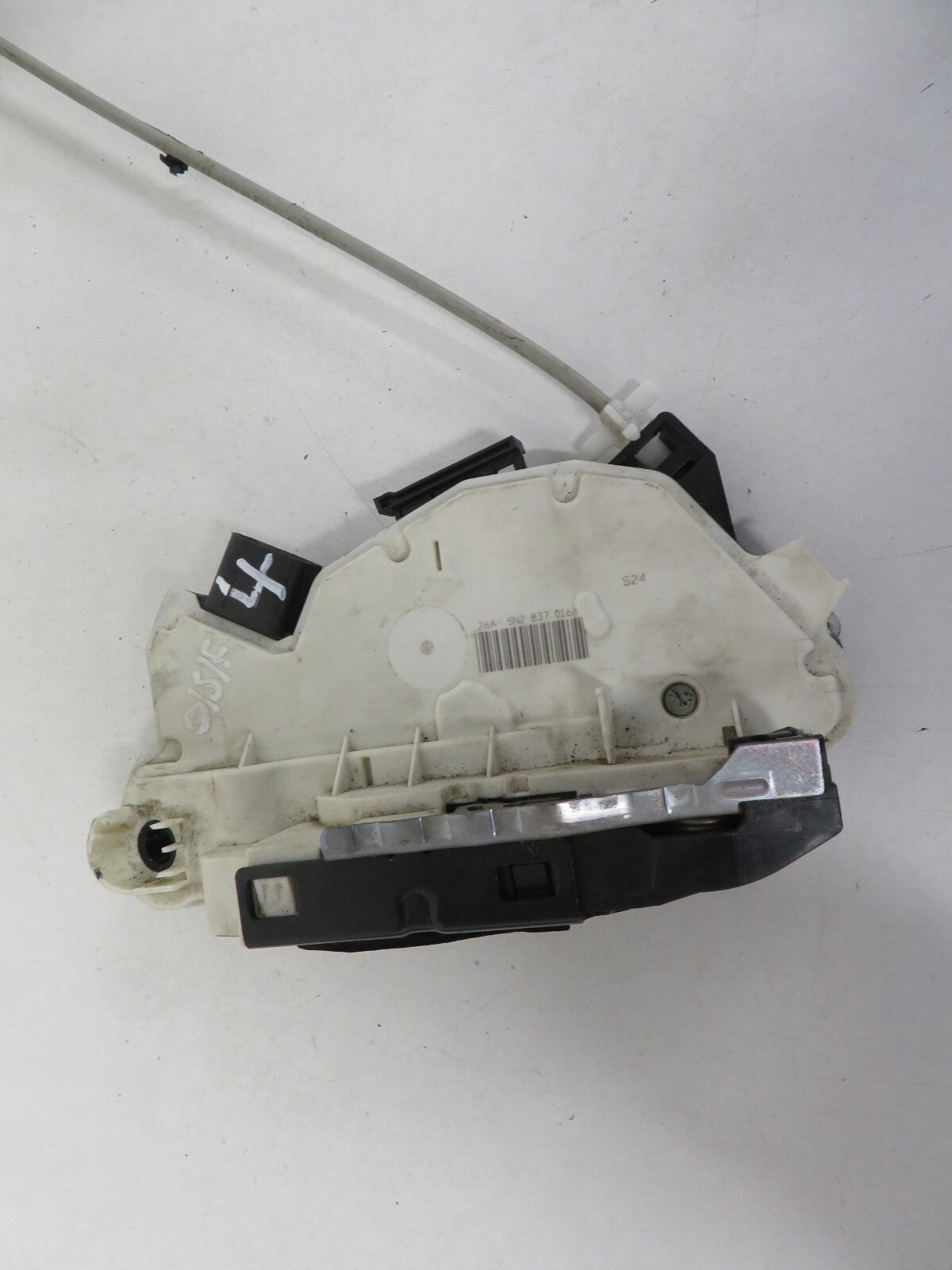 VOLKSWAGEN VW SCIROCCO MK2 OSF DOOR LOCK CATCH 5N2837016A 2009-2016 STMIX1458-4