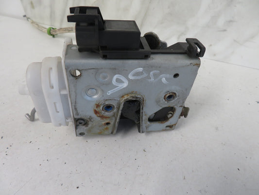 AUDI A8 D2 OSF DOOR LOCK CATCH 8D2837015F 1998-2002 1636-9