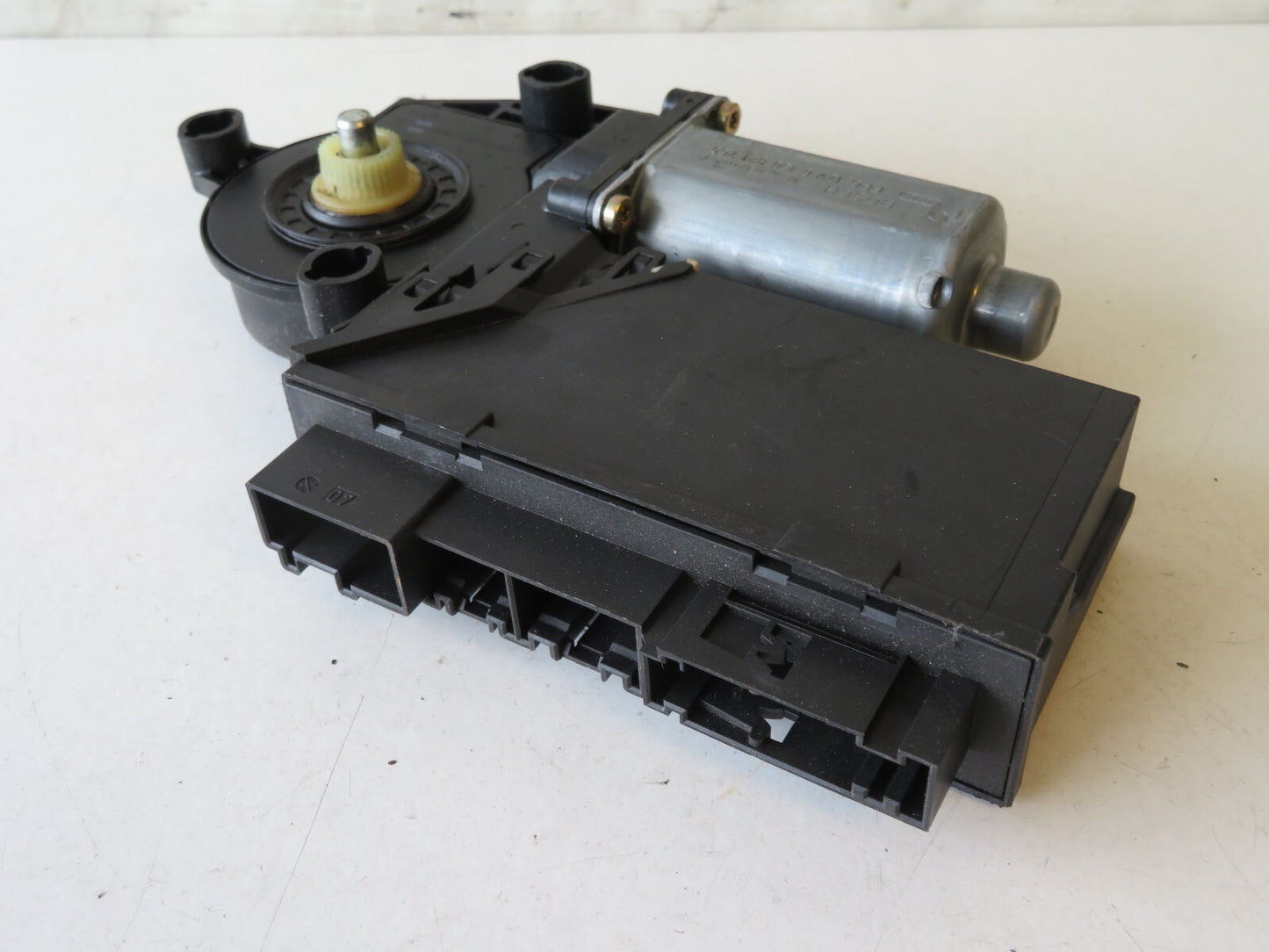 PORSCHE CAYENNE 955 NSR WINDOW MOTOR 3d2959795 2000-2004 AMS1020 SA