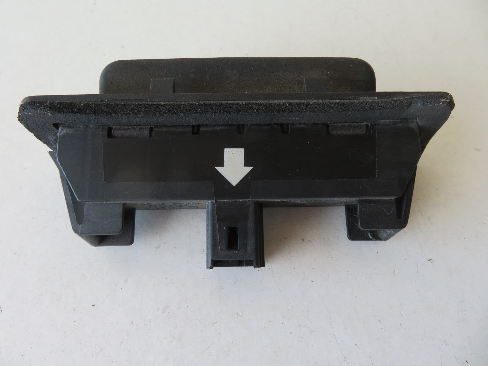 RENAULT LAGUNA MK2 TAILGATE BOOT HANDLE SWITCH 8200002001 2000-2007 AMS1132