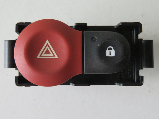 RENAULT TWINGO HAZARD SWITCH 2014-2017 AMS1558