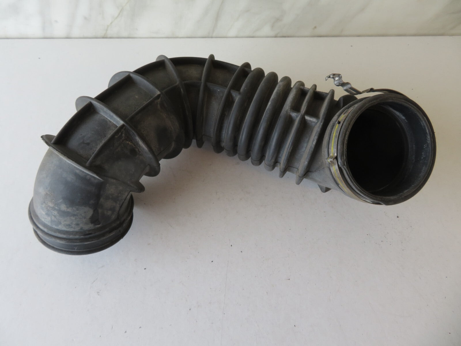 FORD FOCUS MK1 AIR INTAKE PIPE 98-2004 AMS1416
