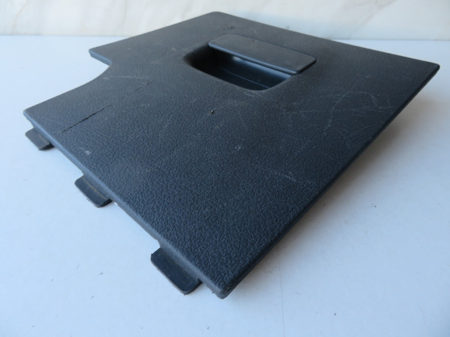 VOLKSWAGEN VW TOURAN NSR BOOT ACCESS COVER 1T0867461051 2003-2008 AMS1505-2