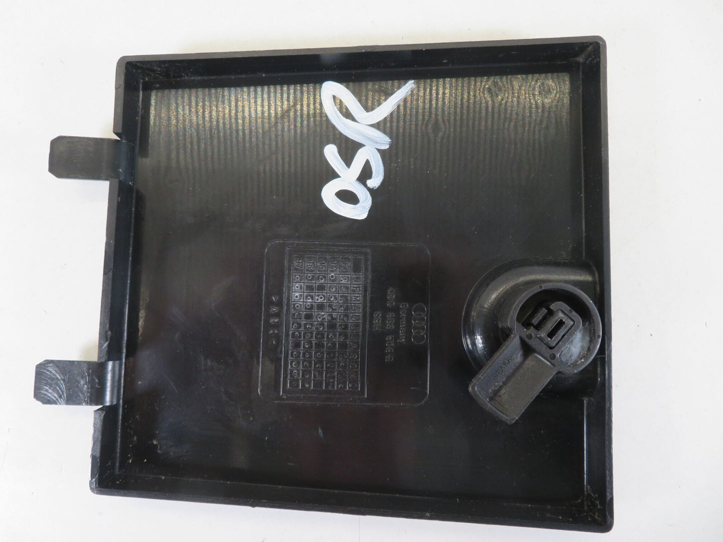 AUDI A8 D2 OSR LIGHT ACCESS TRIM 4D0863508B 1994-2003 A1344-6