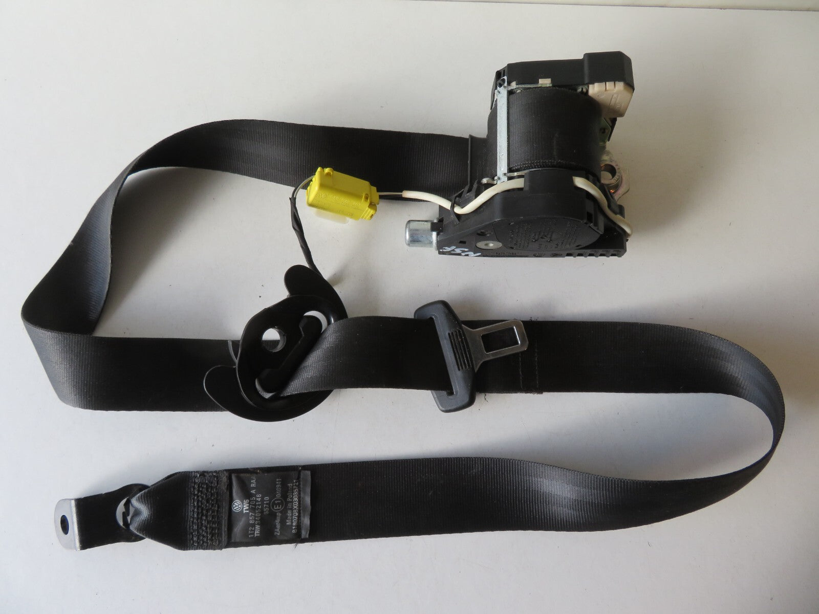 VOLKSWAGEN VW TOURAN NSF PASSENGER SIDE SEAT BELT 1T2857705A 2003-2010 AMS1605