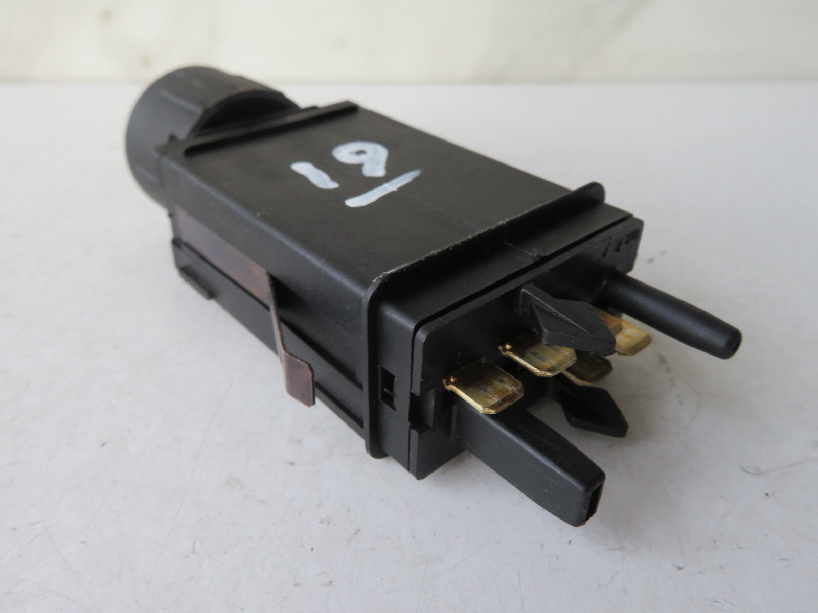 AUDI TT MK1 REAR WINDOW DEMIST SWITCH 1998-2006 AMS1035-19