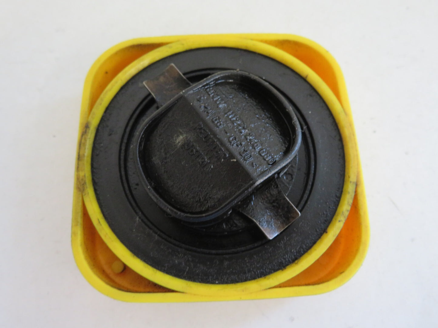 ROVER 75 DIESEL ENGINE OIL CAP 1999-2005 AM1458-7