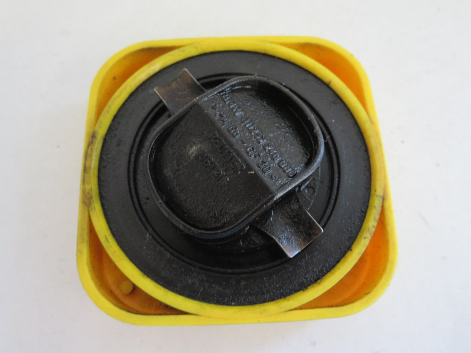 ROVER 75 DIESEL ENGINE OIL CAP 1999-2005 AM1458-7