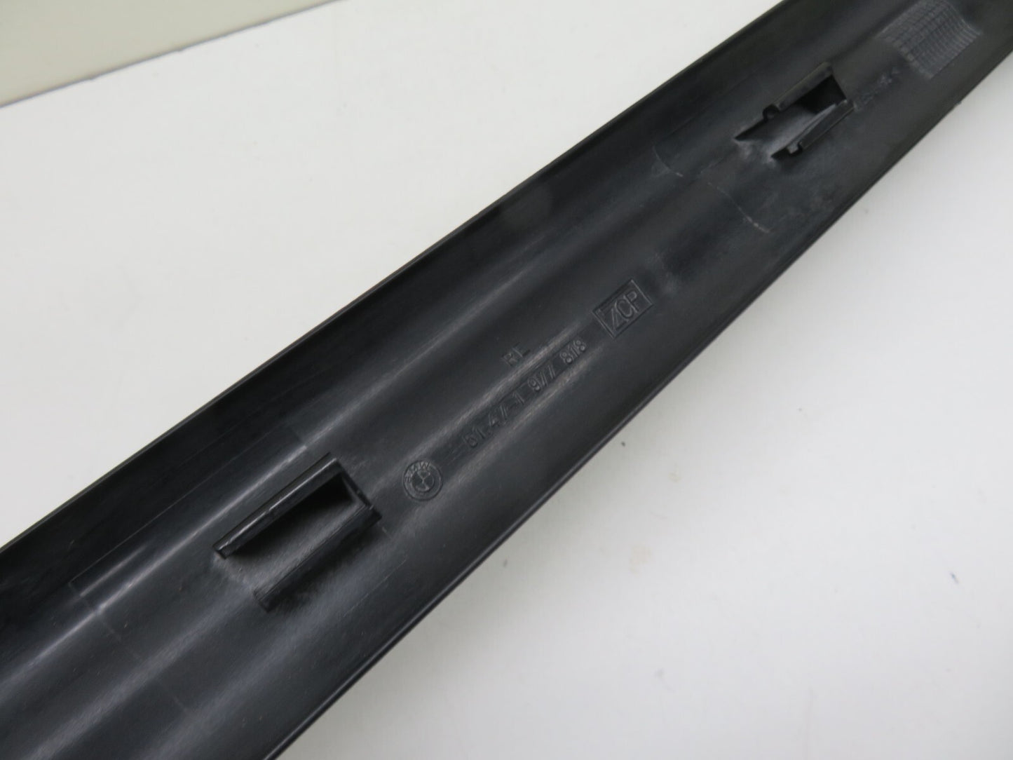 BMW E36 3 SERIES NS PASSENGER SIDE KICK PANEL 1977818 SILL TRIM 1991-1998